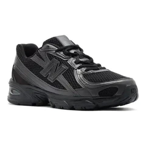 740 Black | Black Cement