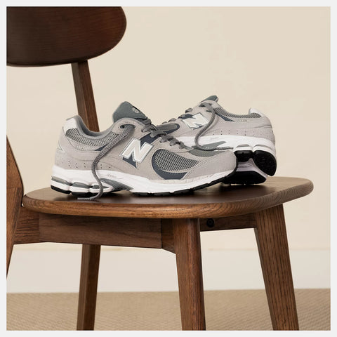 New Balance 2002R Gris M2002RST