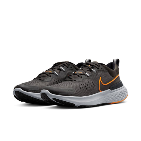 React Miler 2 Medium Ash | Kumquat Black