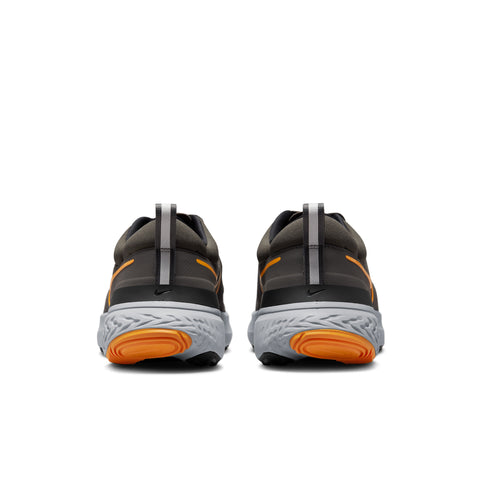 React Miler 2 Medium Ash | Kumquat Black